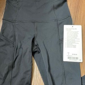 New Lululemon size 0 fast and free HR tight 25”